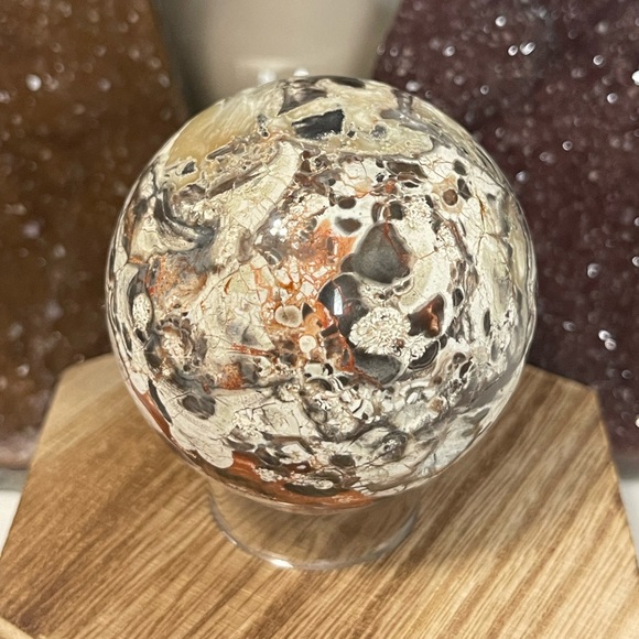 Money Agate Sphere 52mm - Picture 5 of 8